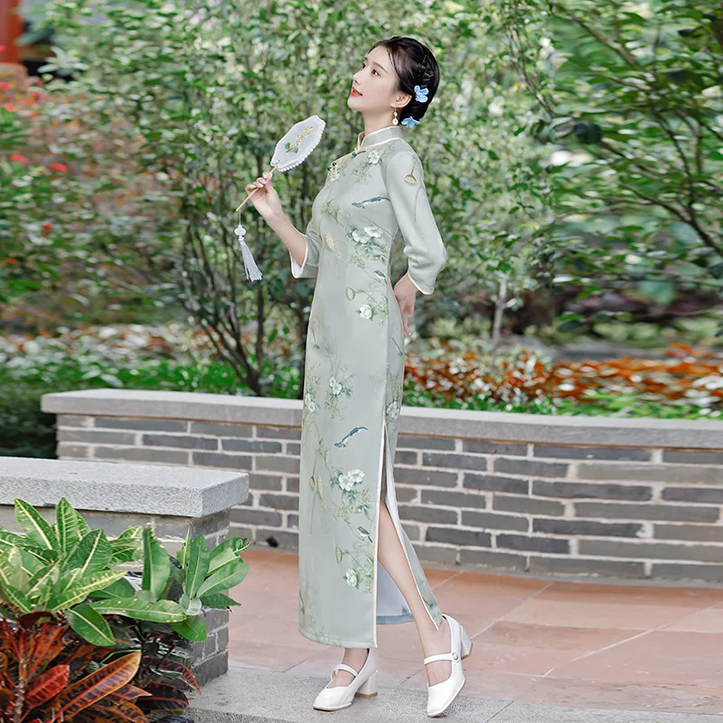 Suede Cheongsam Autumn New Mid-length Chinese Traditional Evening Party Dress Temperament Slim Girl Young Qipao Dress for Women