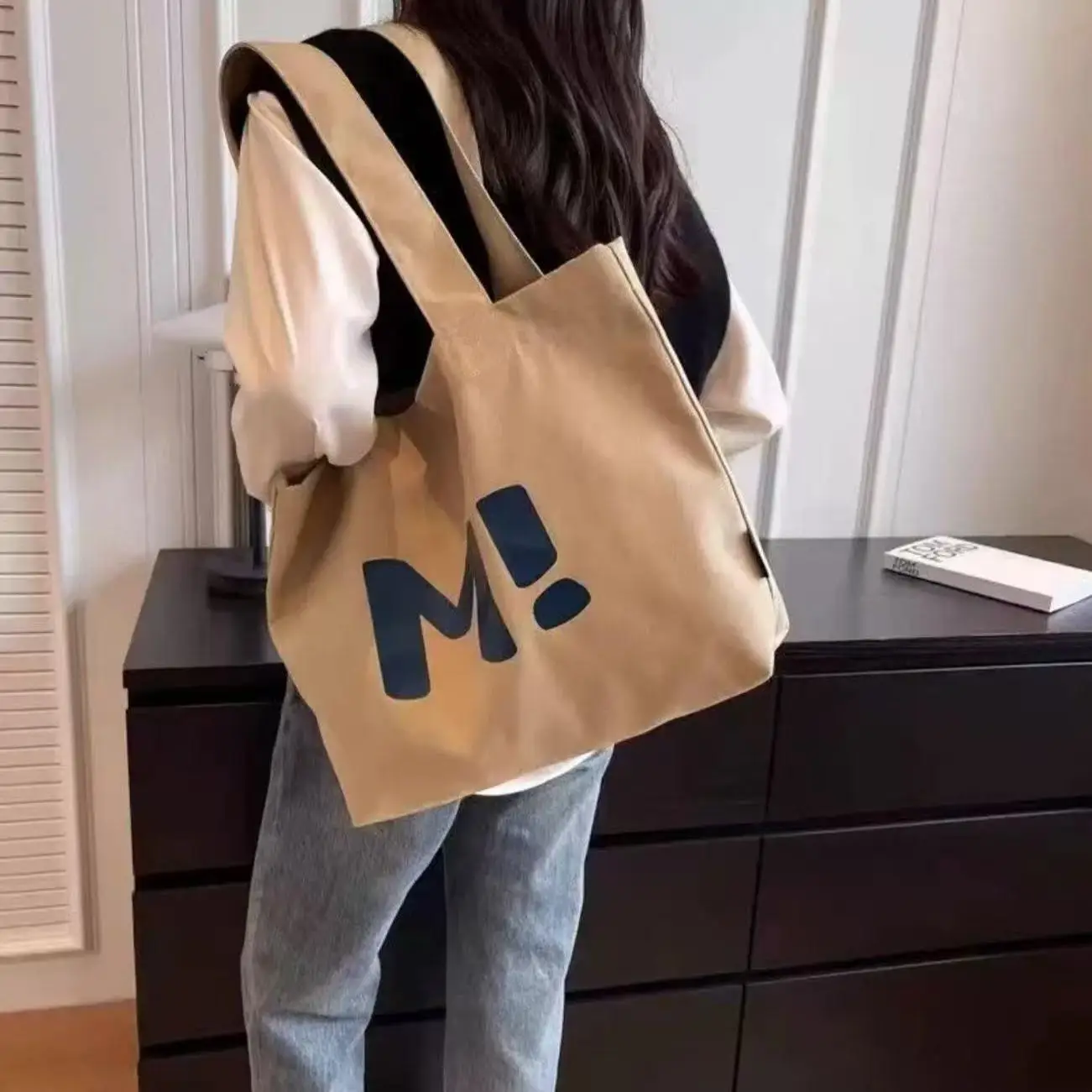 Large Capacity Canvas Tote Bag Student Commuter Versatile Printed Shoulder Bag Practical Shopping Class Bag Fashionable Shopping