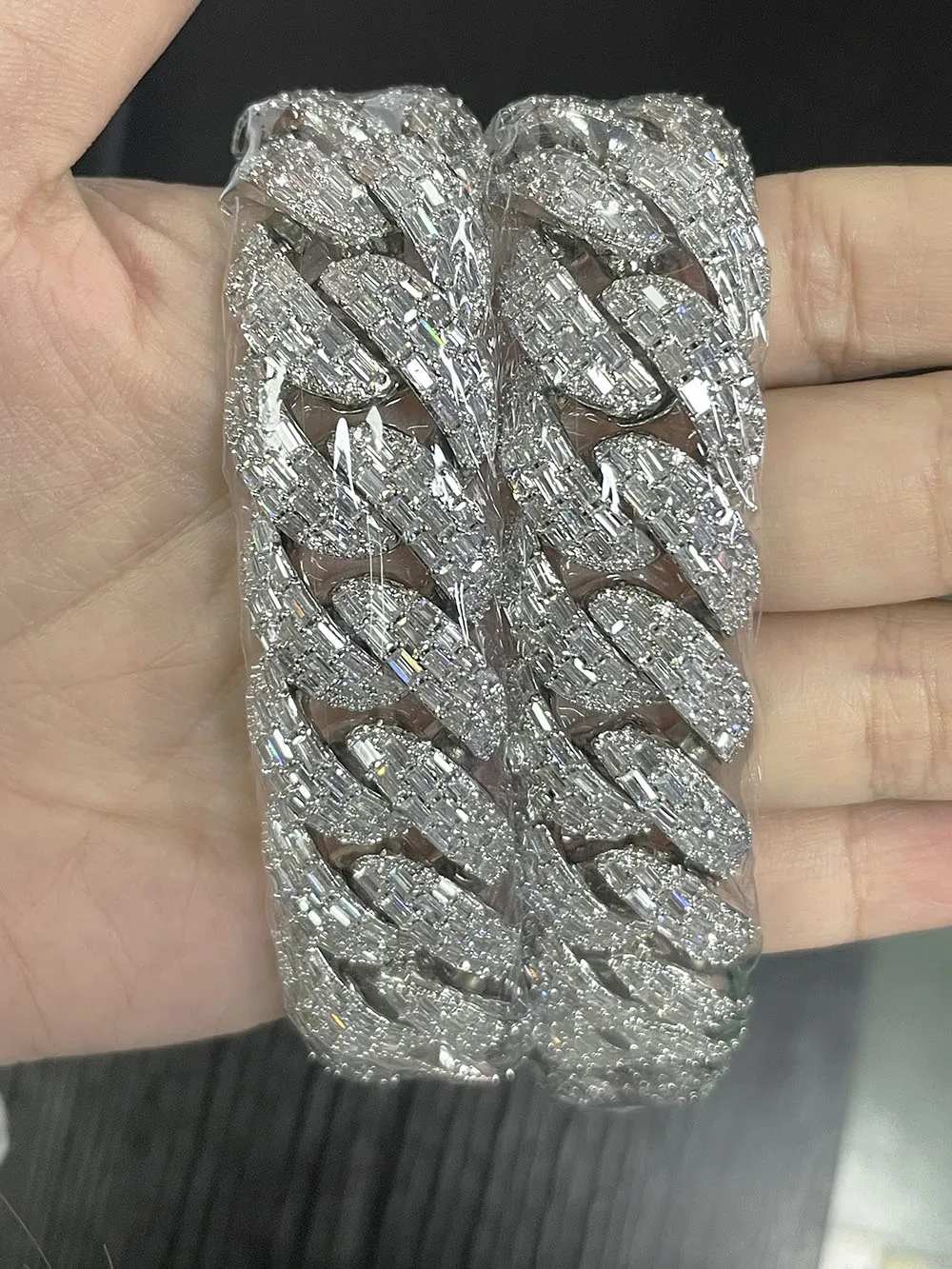 

HHIOK Christmas Customized 20mm Rectangular Diamond Cuban Chain 5A Cubic Zirconia Gift for Men Hip Hop Style Jewelry Necklace