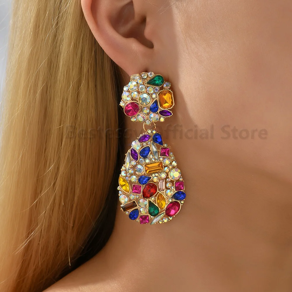 Gold Color Metal Woman Dangle Earrings Multicolored Crystal Fashion Luxury Inlaid Design Long Pendant Girls Accessories Jewelry