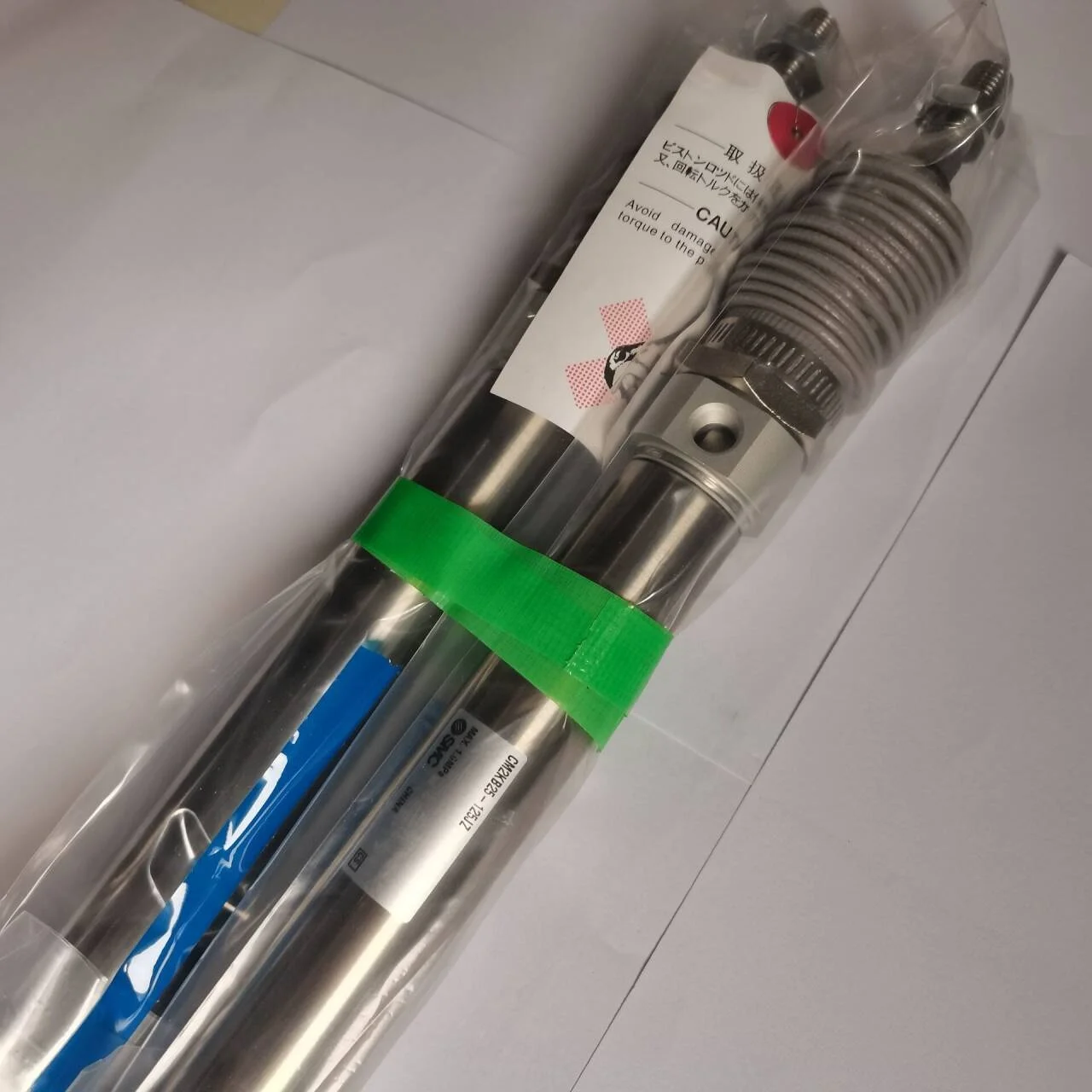 Cilindro sem retorno de haste genuína SMC original CM2KB25-125JZ CM2KB25-125Z Cilindro de haste única e dupla ação