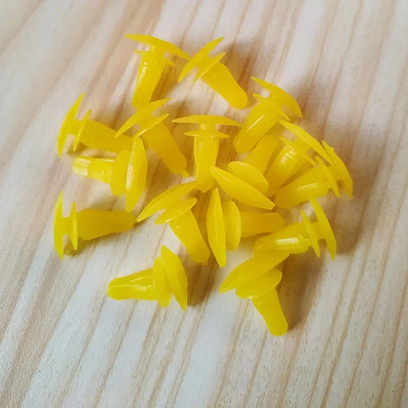 50Pcs Weatherstrip Clip Fixed Fasteners Car Door Window Sealing Strip Clips Plastic Rivets For All Cars Universal Accessories