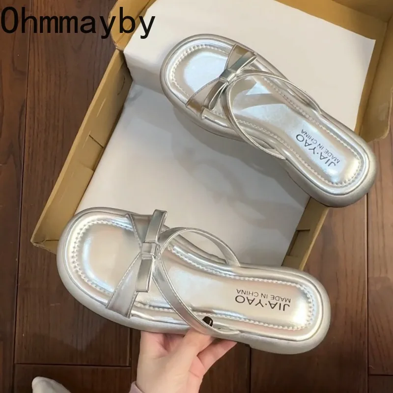 

Дизайнерские летние женские шлепанцы с бантом-бабочкой, модные туфли с открытым носком на толстом каблуке, женские лаконичные пляжные сандалии с мягкой подошвой для отпуска