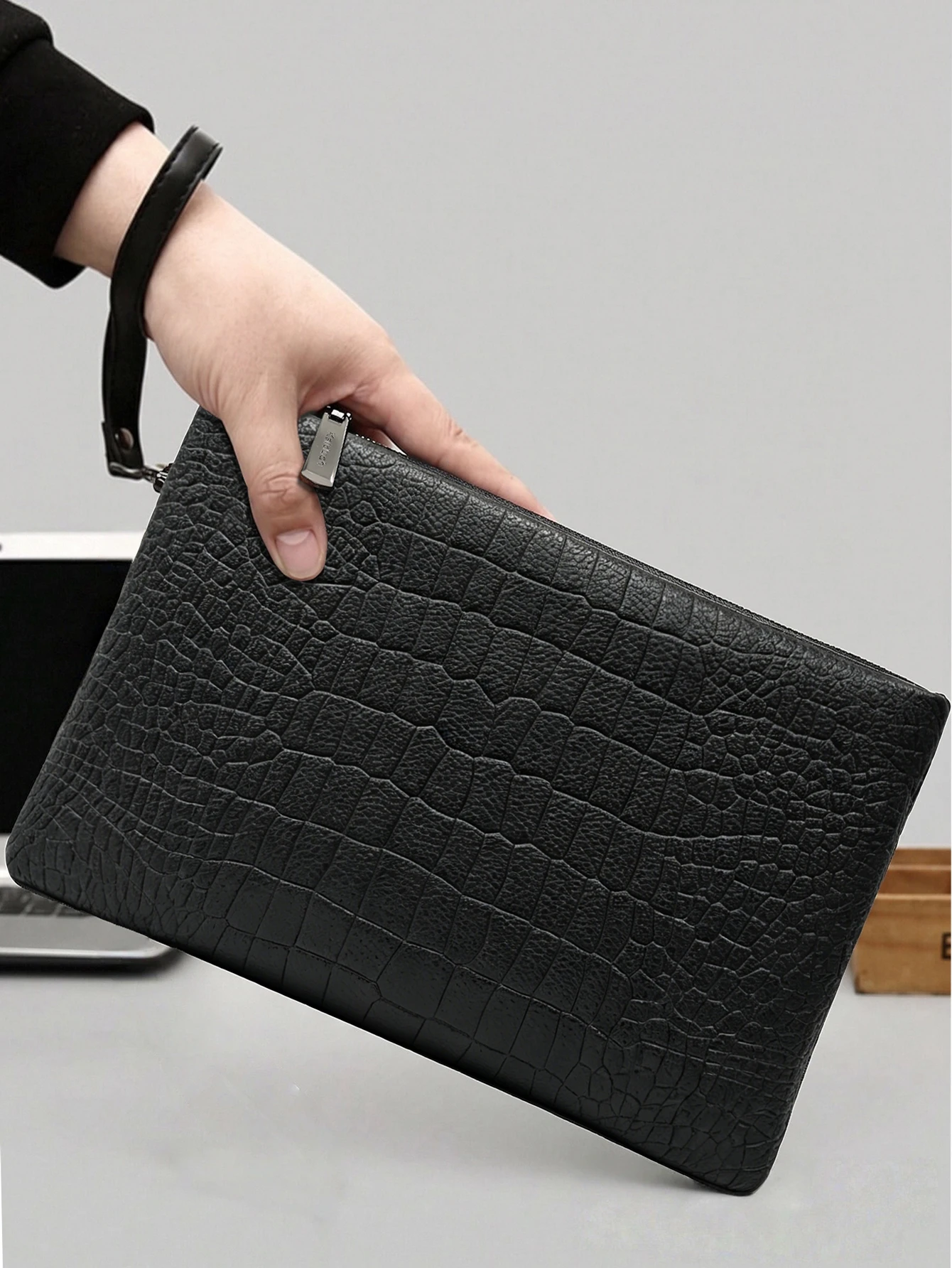 Men's Crocodile Embossed PU Le - Wristlet Wallet Zipper 评论和价格
