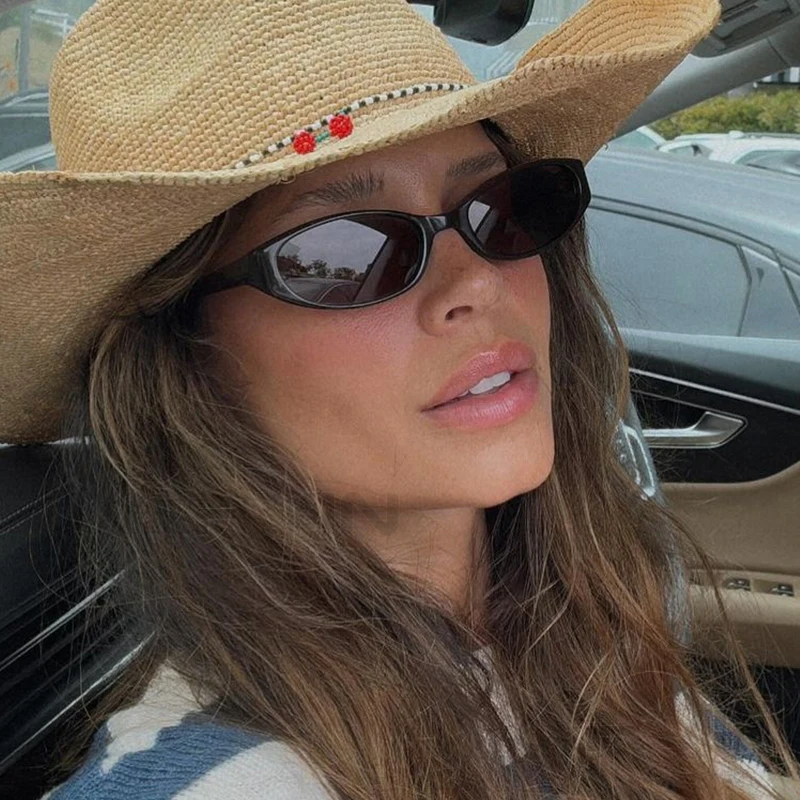 Lindo ojo de gato gafas de sol con montura pequeña para mujer nueva moda Sexy gafas de sol de leopardo señoras Retro de moda gafas decorativas