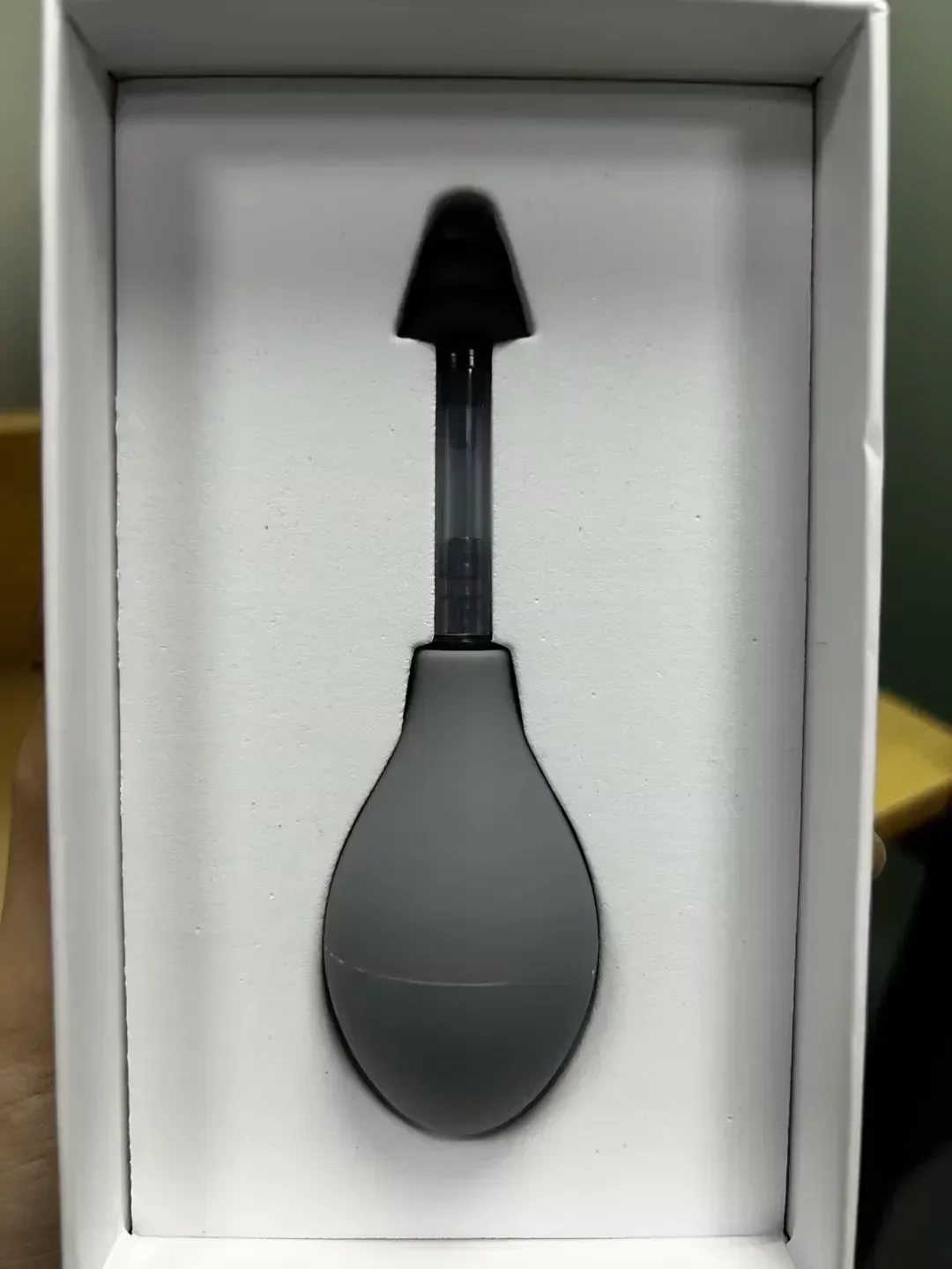 A Relief Reduces Tensions and Pressures from Headache and Migraines Symptoms Through Inner Ear Pressures Stimulations tools