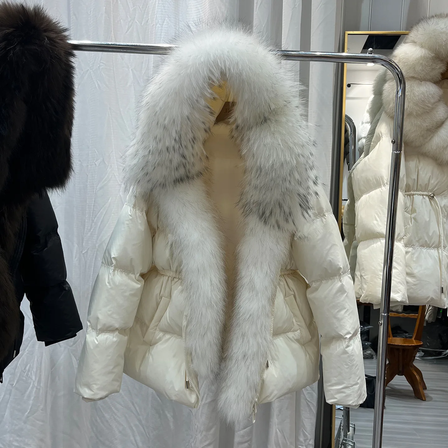 Winter Natural Large Fur Collar Mid-length Down Jacket Female Thick Warm Drawstring Zipper Jacket Women White Duck Down Outwears