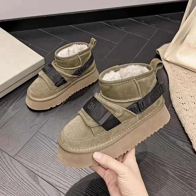 

Women's Winter Thickened Fleece Lined Leather Snow Boots Short Boot Warm Bread Cotton Shoes Outdoor Wear Flat Heel round Toe