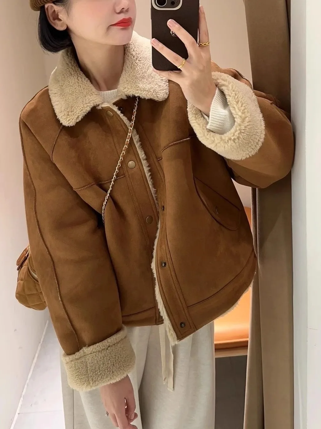 

Lamb Wool Jacket For Woman Fancy Motorcyclist Casual Thick Anti Freezing Western Boyfriend Style Canvas Baseball Button Detail