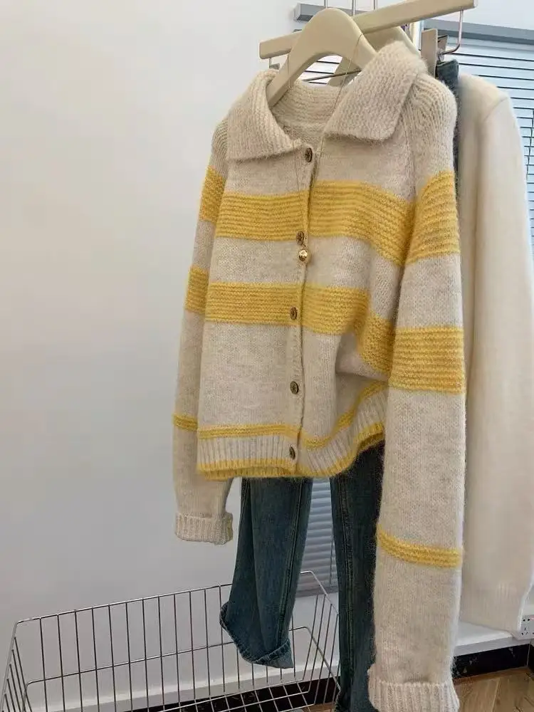 

Women's Yellow Stripe Single Breasted Buckle Sweatshirt Knitted Cardigan Spring Autumn Female Long Sleeved Knit Thin Coat