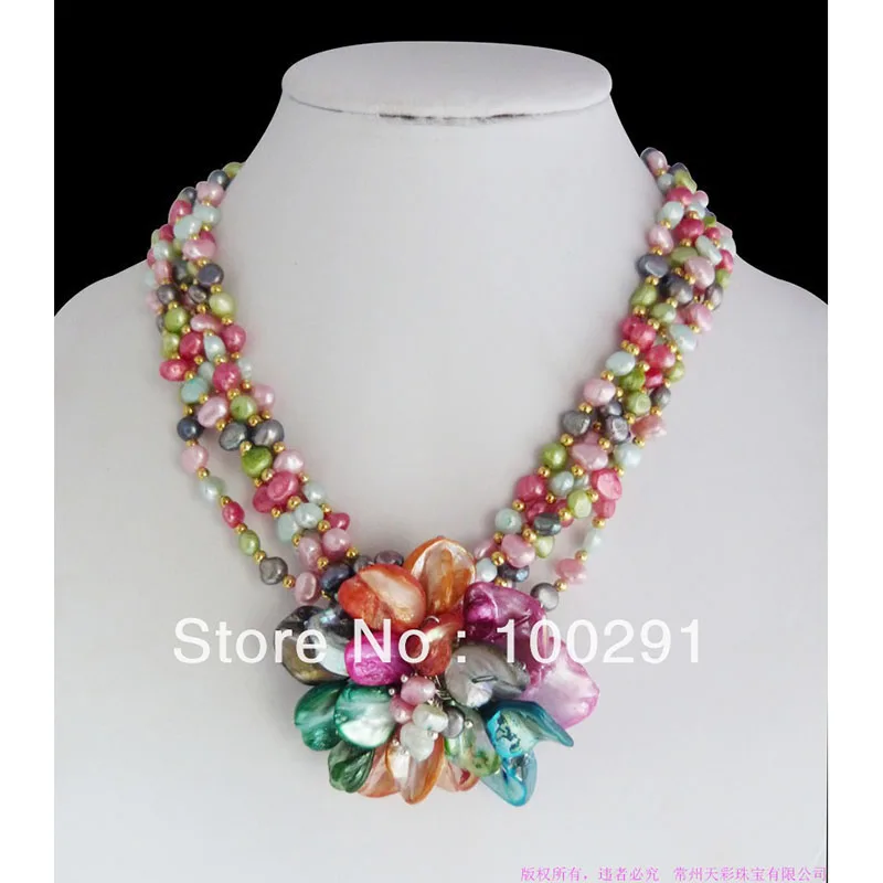 

New beautiful high quality shell pearll flower necklace for women 20"