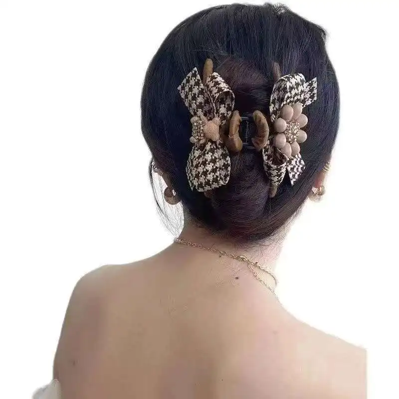 

Bow Tie Clip For Women With Spring And Summer Hair On The Back Of The Head, Large Shark Clip, High-End Hairpin Headgear