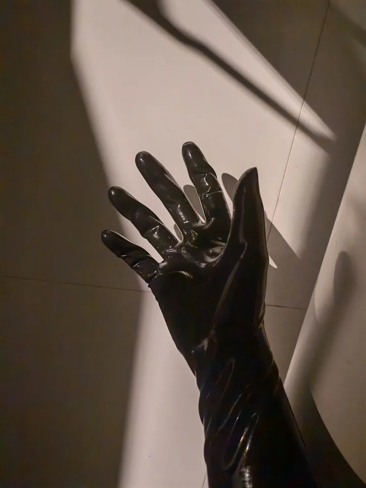 أسود أبيض قفازات اللاتكس المتكاملة صب قفازات طويلة قصيرة تأثيري إغلاق المناسب الذكور أو الإناث قفازات حفلة خاصة DJ الدعائم