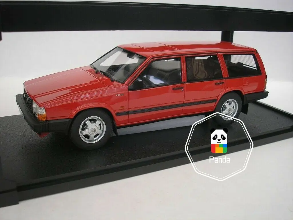 Cult 1/18 Volvo Regal Station Wagon Model Ornament Volvo 740 Turbo 1988 Red Collectible Ornament Miniature Gifts