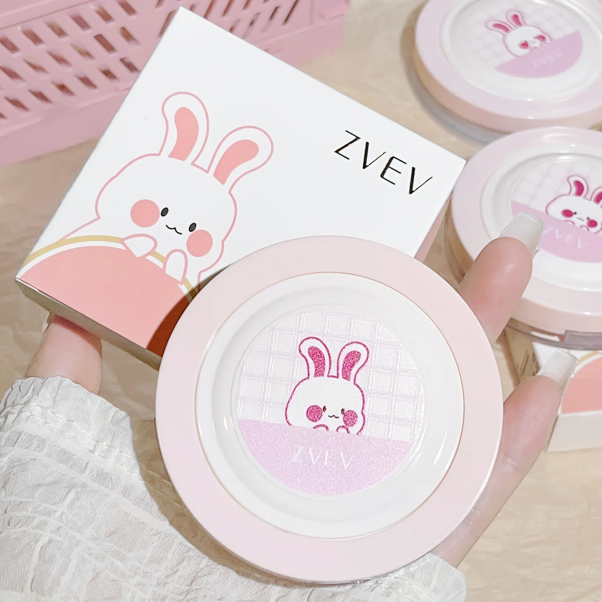 Polvo Facial de Acabado Mate Impecable - 4 Tonos, Control de Grasa y Fijación Perfecta para Tonos de Piel Medios, Incluye Borla para Uso Diario