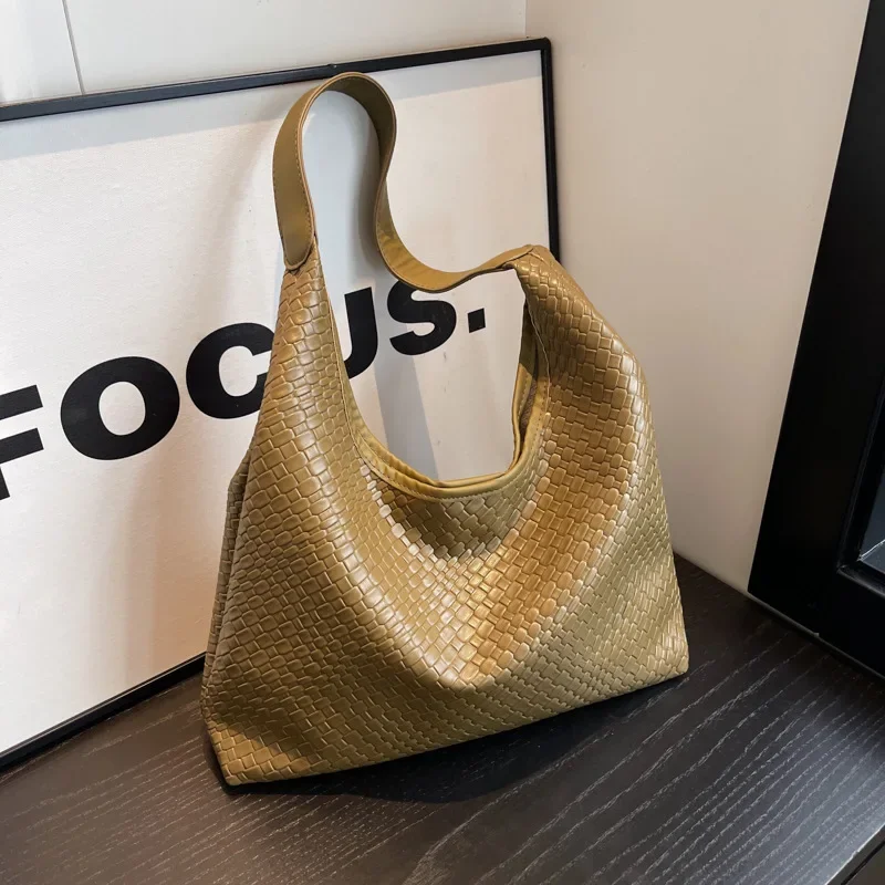 Fashion Trendy Woven Commuting Minimalist Tote Shoulder Bag Niche Design Underarm Shoulder Bag Large Capacity Shoulder Bag