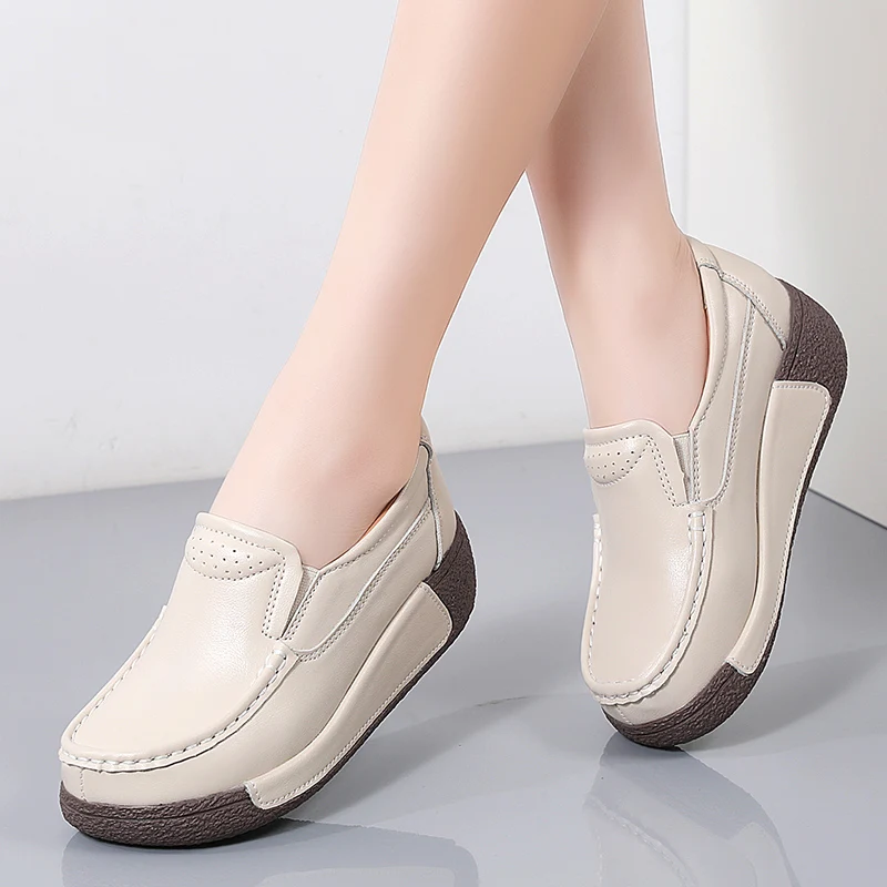 Designer Women's Loafers Leather Ladies Platform Moccasins Slip on Chunky Sneakers Women Rocking Mother Shoes Zapatillas Mujer