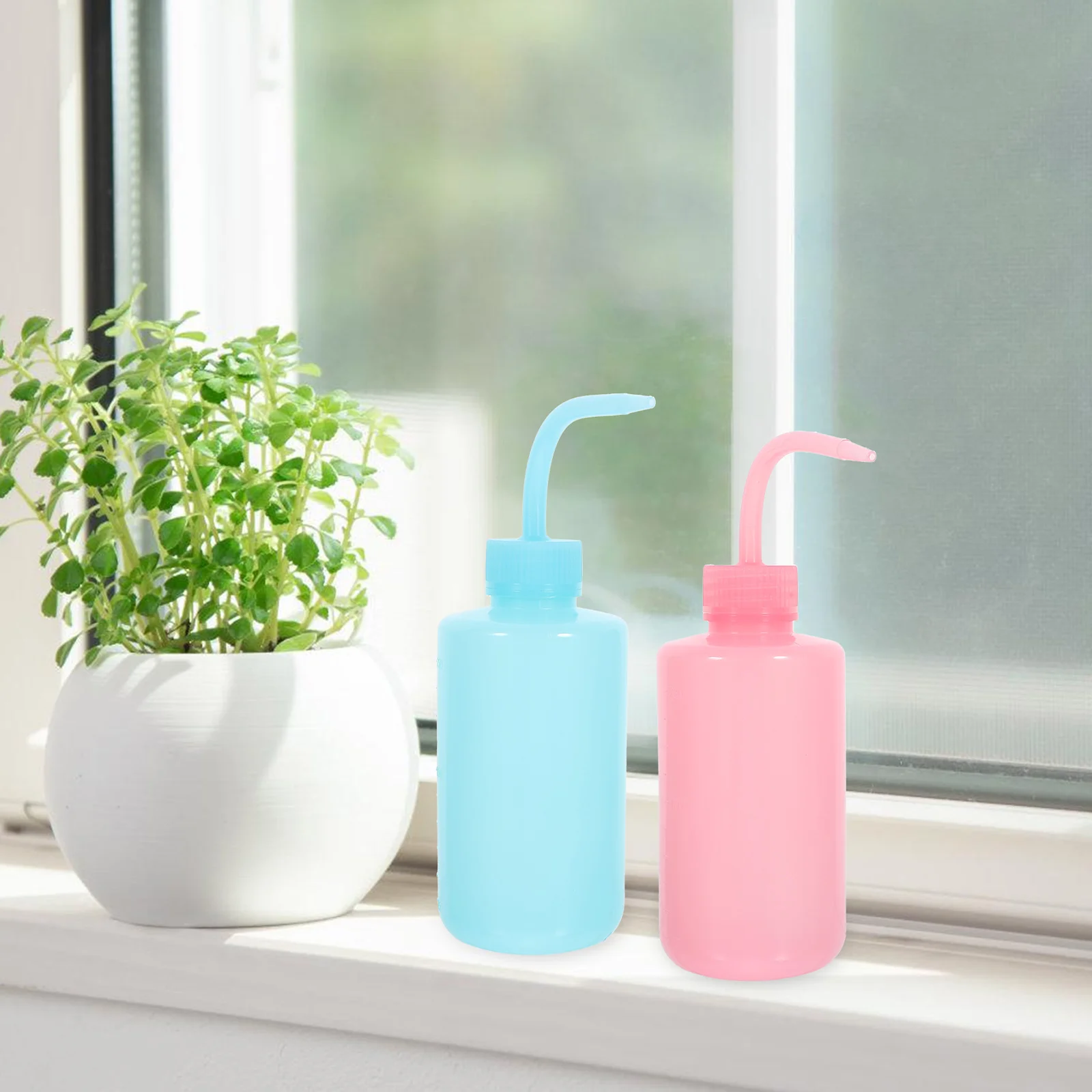 

12 Pcs 250ml Thickened Bend Mouth Watering Can Plants Bottle Squeeze Flower Water Gardening Supply Lightweight Portable Plastic