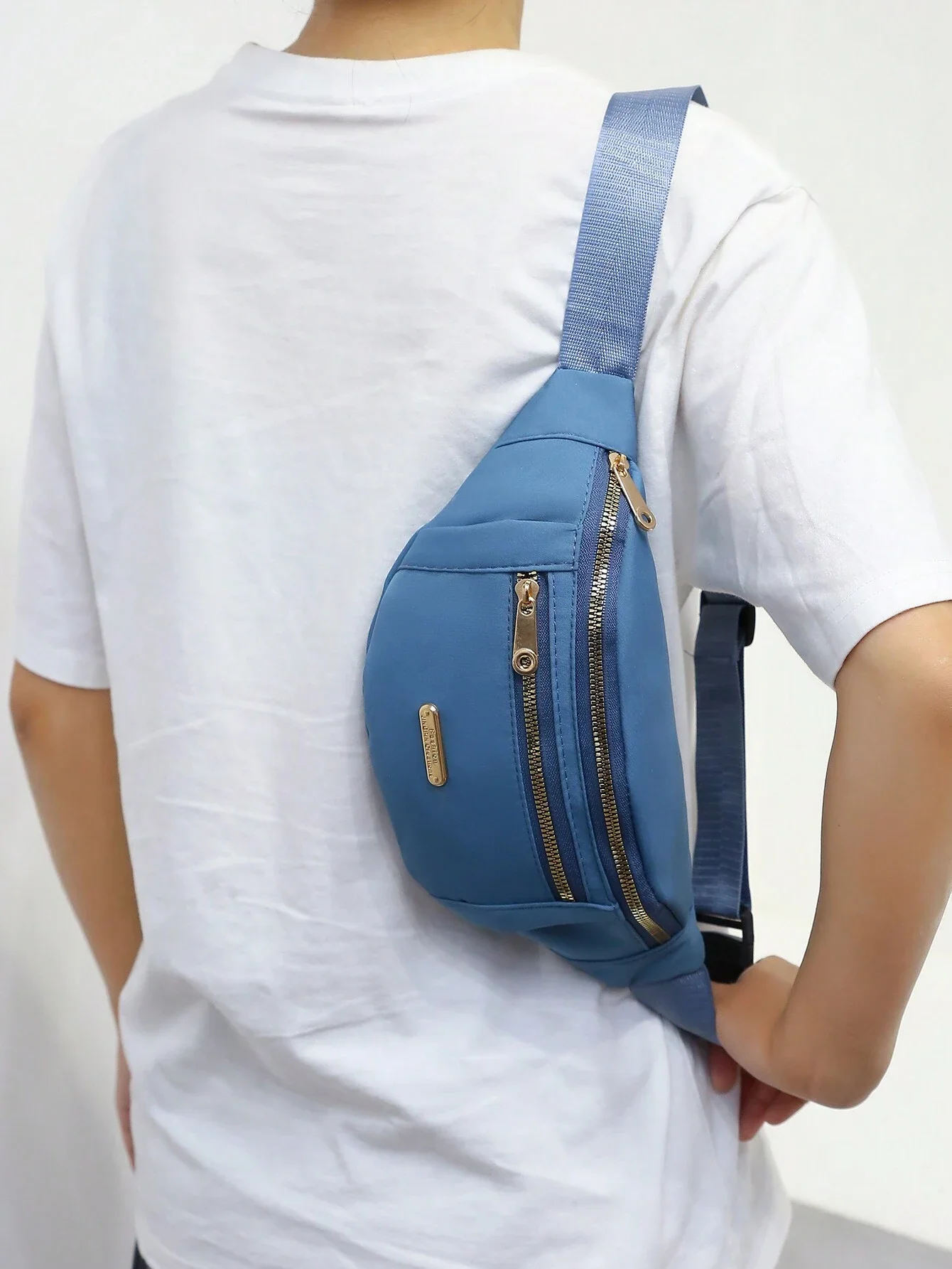 

fashionable Waist Bag Single Shoulder Crossbody Bag Gold-Stamped Coin Purse Chest Bag Multifunctional Outdoor Bag