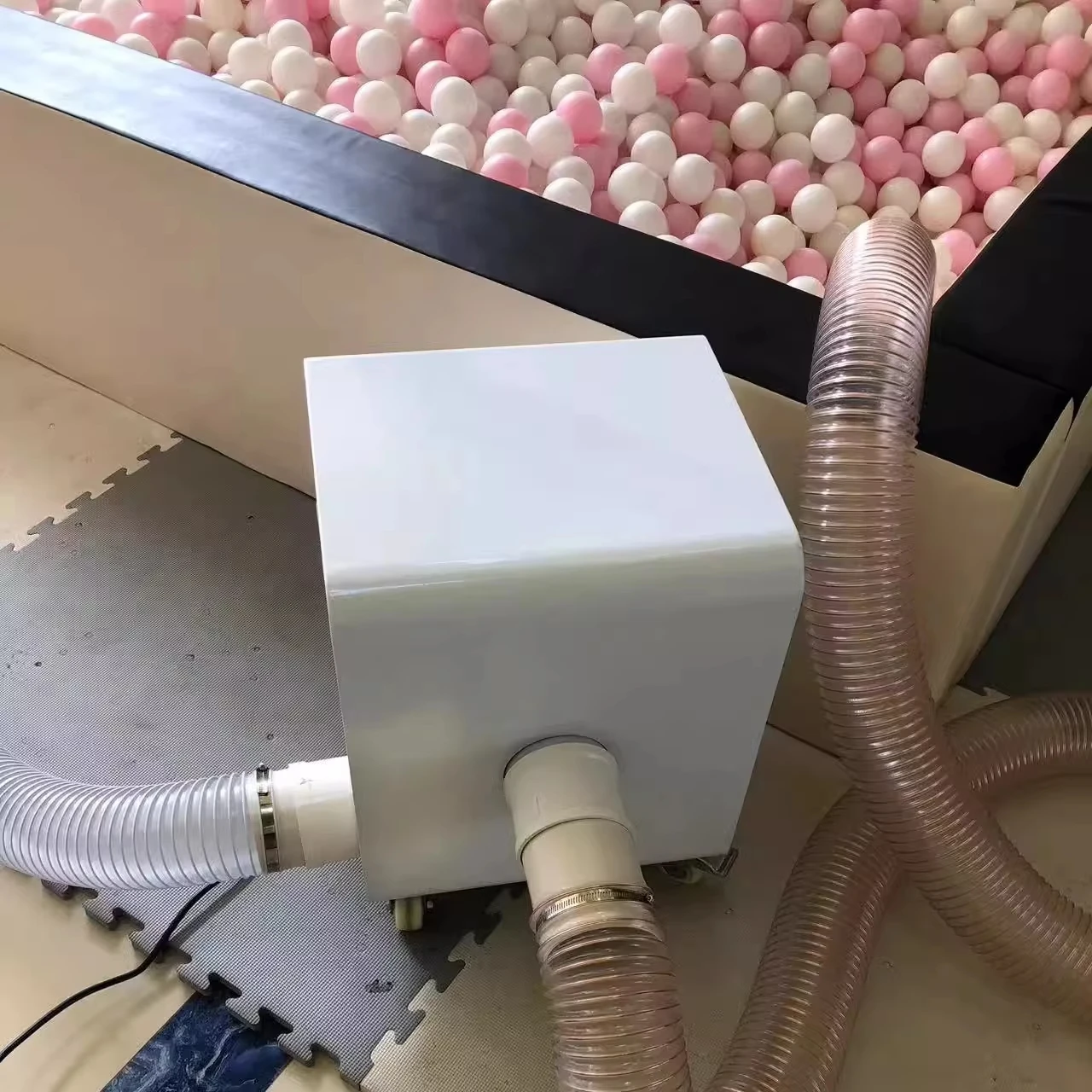 

Ocean Ball Cleaning Machine For Children's Park Wave Ball Disinfection Dry Washing Integrated Plastic Indoor Equipment Cleaning