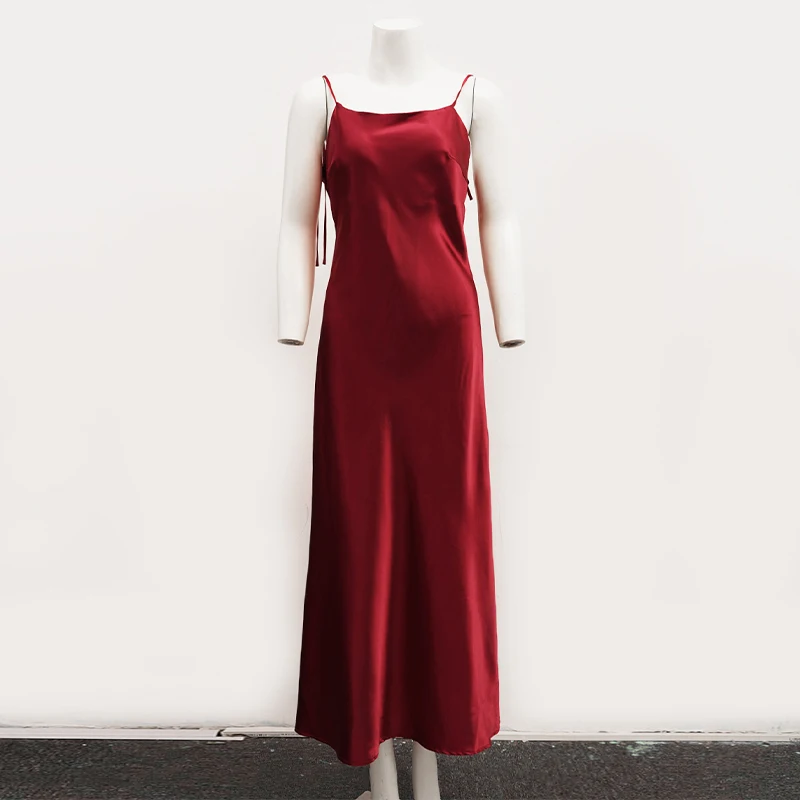 エレガントなイブニングパーティードレス女性のセクシーなノースリーブバックレスストラップサテンロングローブホリデービーチストリートウェアクラブウェアvestidos