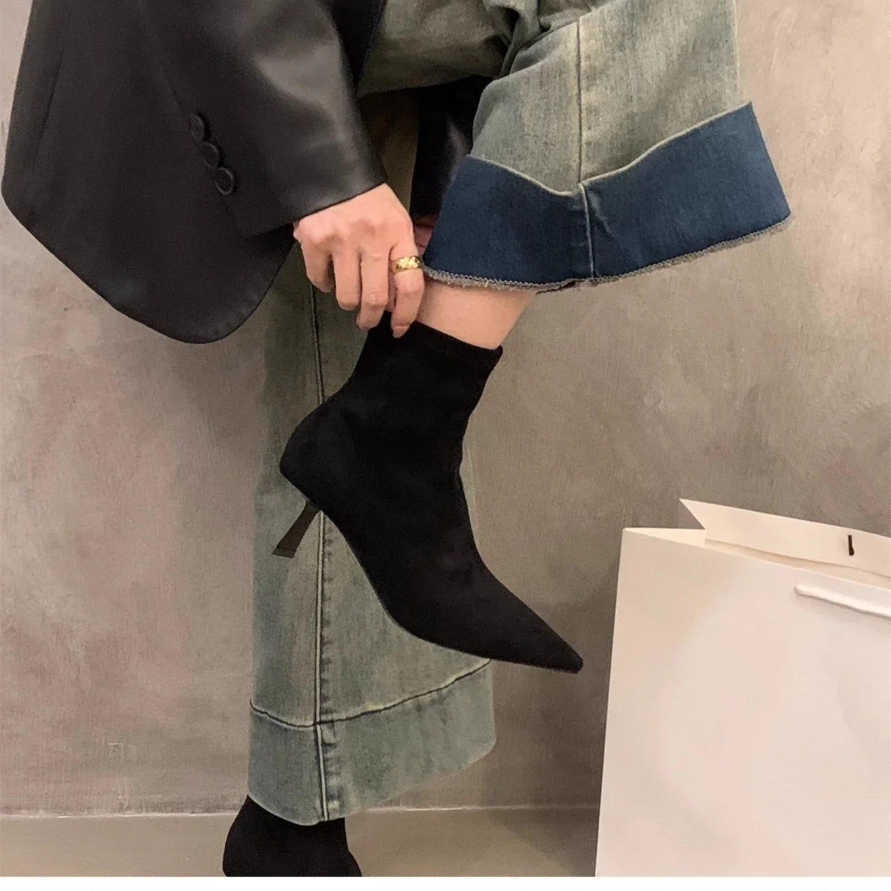 

Women Sexy Pointed Toe Stretch Ankle Boots Short Botas Shoes Fashion Partys Stiletto High Heel Socks Botas De Mujer 2025 new