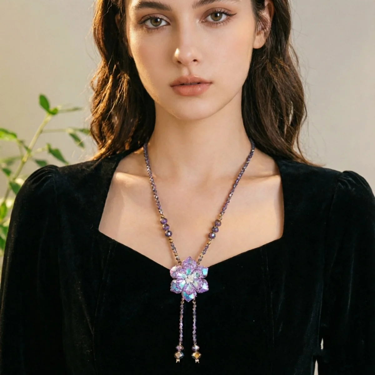 Glänzende lila Kristallblumen-Pulloverkette für Damen und Herren, Vintage-Halskette mit Kordelzug, Perlen, Y-förmiger Quasten-Blumen-Choker-Schmuck – Detail 14