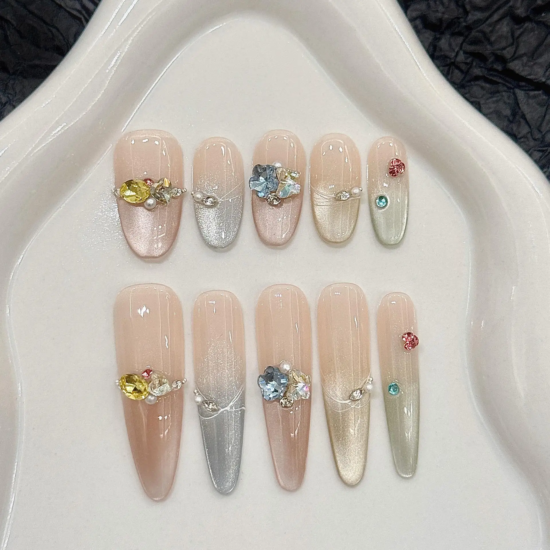 ドーパミンサマーレインボーキャットアイネイルアート手作りシンプルフレッシュ春夏クリアダイヤモンド純粋手作りウェアラブルネイルアート