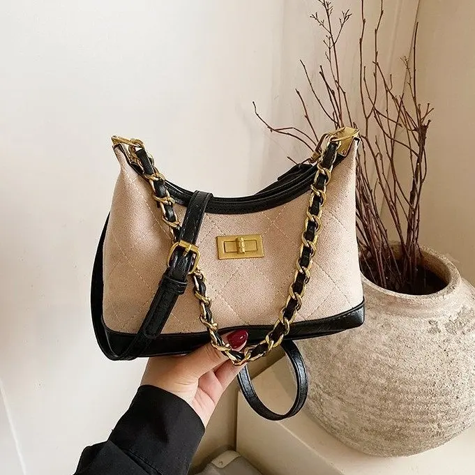 

2025 New 2530 Fashion Simple Niche Design Retro Shoulder Messenger Bag Temperament Casual Versatile Handbag