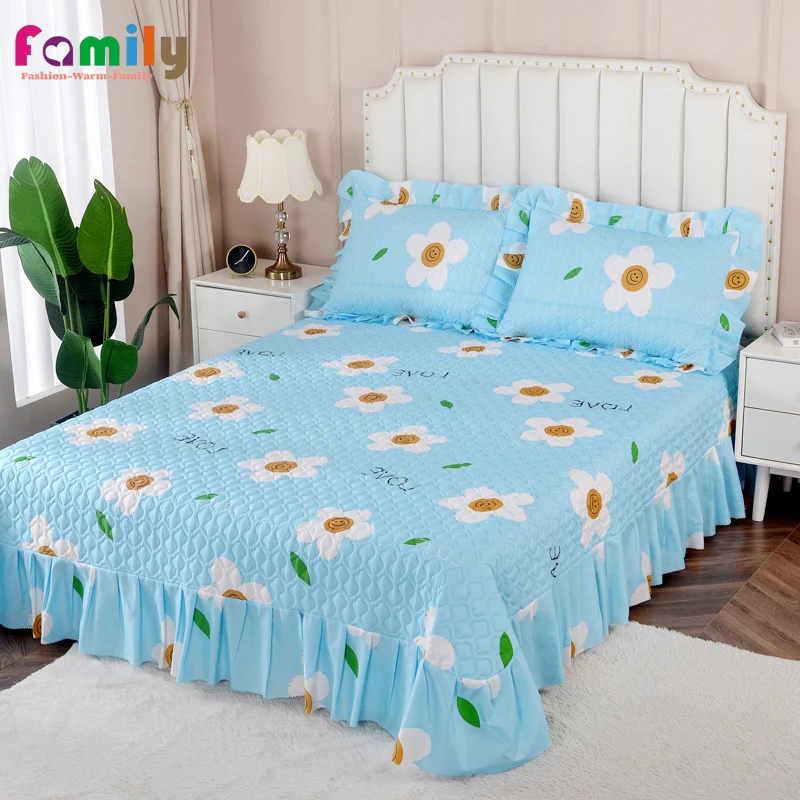 

Thickened Quilted Embroidery Bed Spreads / Quilt Breathable Queen King Size Mattress Cover Bed Sheet Non-Slip Room Decoration