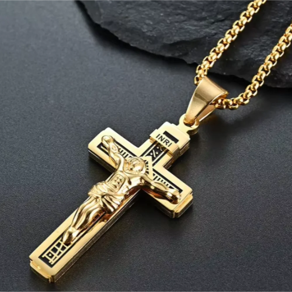 Collar con colgante religioso de cruz con personalidad de Hip Hop para hombres, joyería de cruz de Jesús, accesorios para adolescentes, regalo de cumpleaños para hombres
