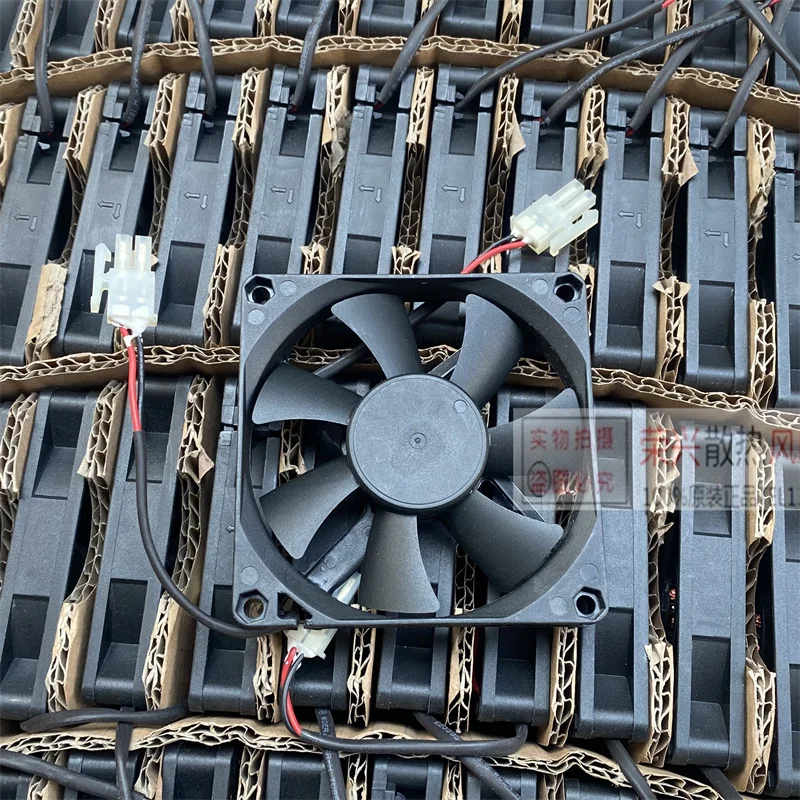 PELKO MOTORS C8015X12BPLP1W-7 DC 12 В 0,26 А 80x80x15 мм 2-проводной охлаждающий вентилятор для сервера