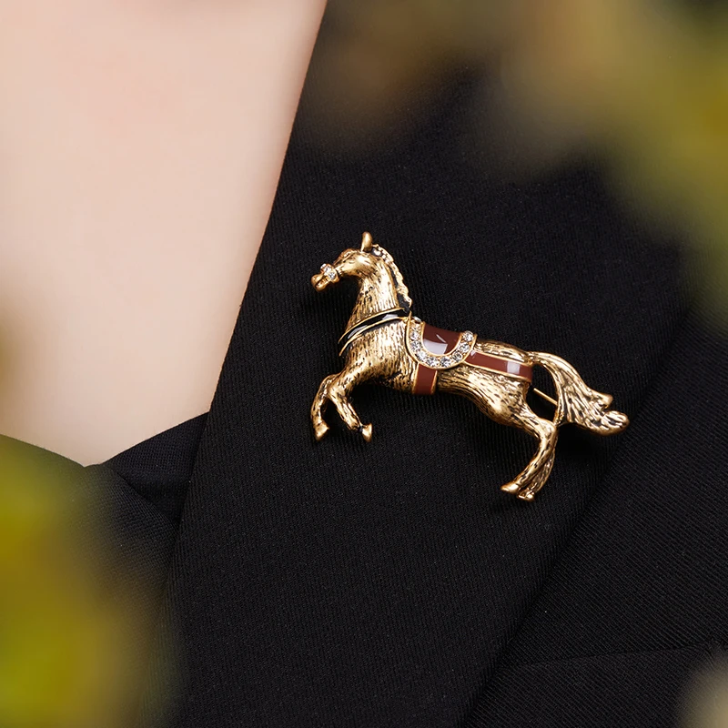 LEWIS SEGAL Retro 18K Gold Horse Brooch Pin for Women Suit Dress Collar Accessories Luxury Animal Fine Jewelry