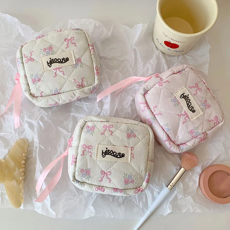 

Ins Style Розовая и белая тематическая сумка для губной помады Kawaii Bow Print Мини-косметичка для хранения карт наушников Кошелек для монет Косметички