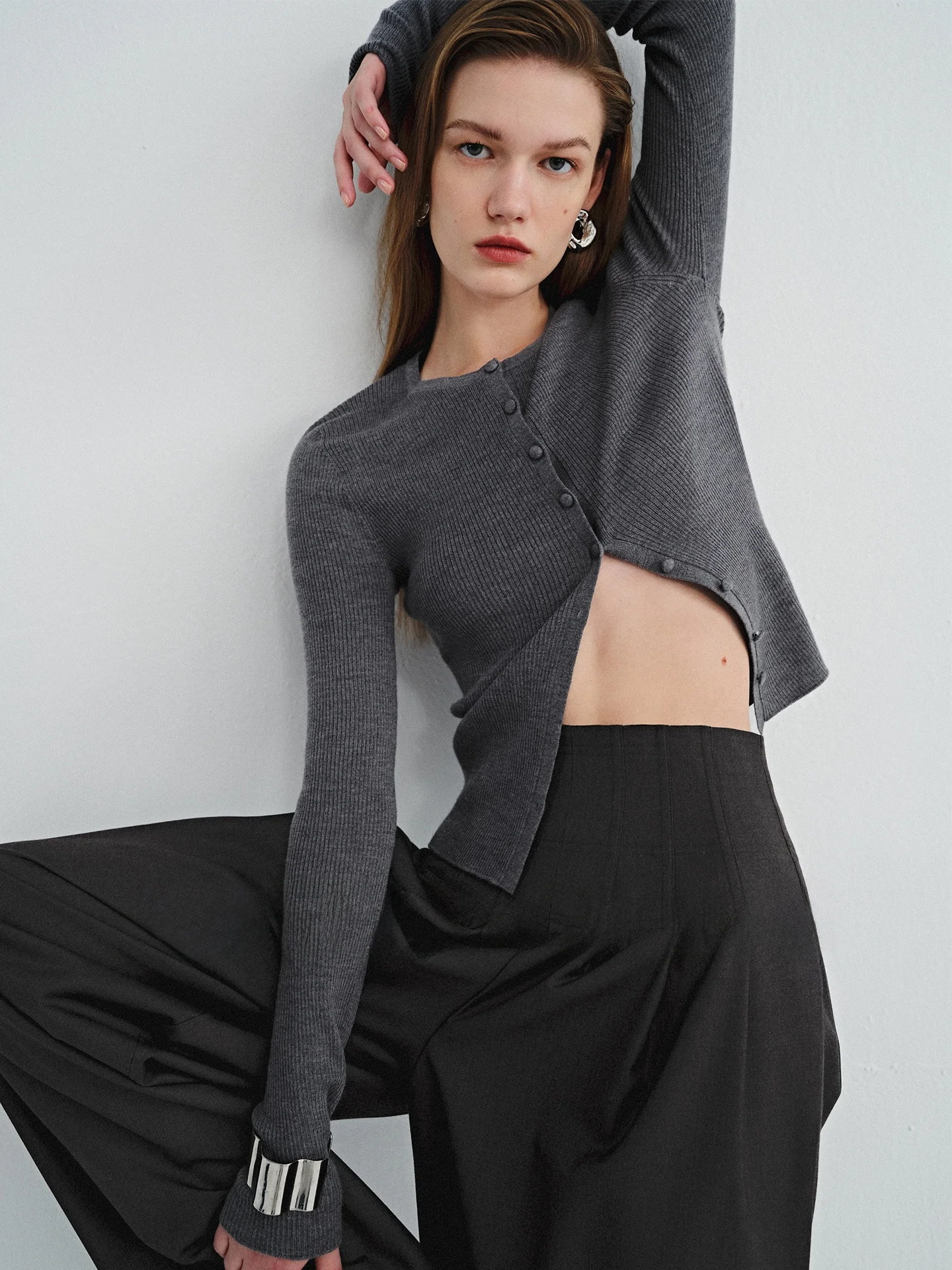 

Кардиган из чистой шерсти RoseLingLing, повседневный, удлиненный, с V-образным вырезом, на пуговицах, для ношения как базовая одежда, осенне-зимняя верхняя одежда