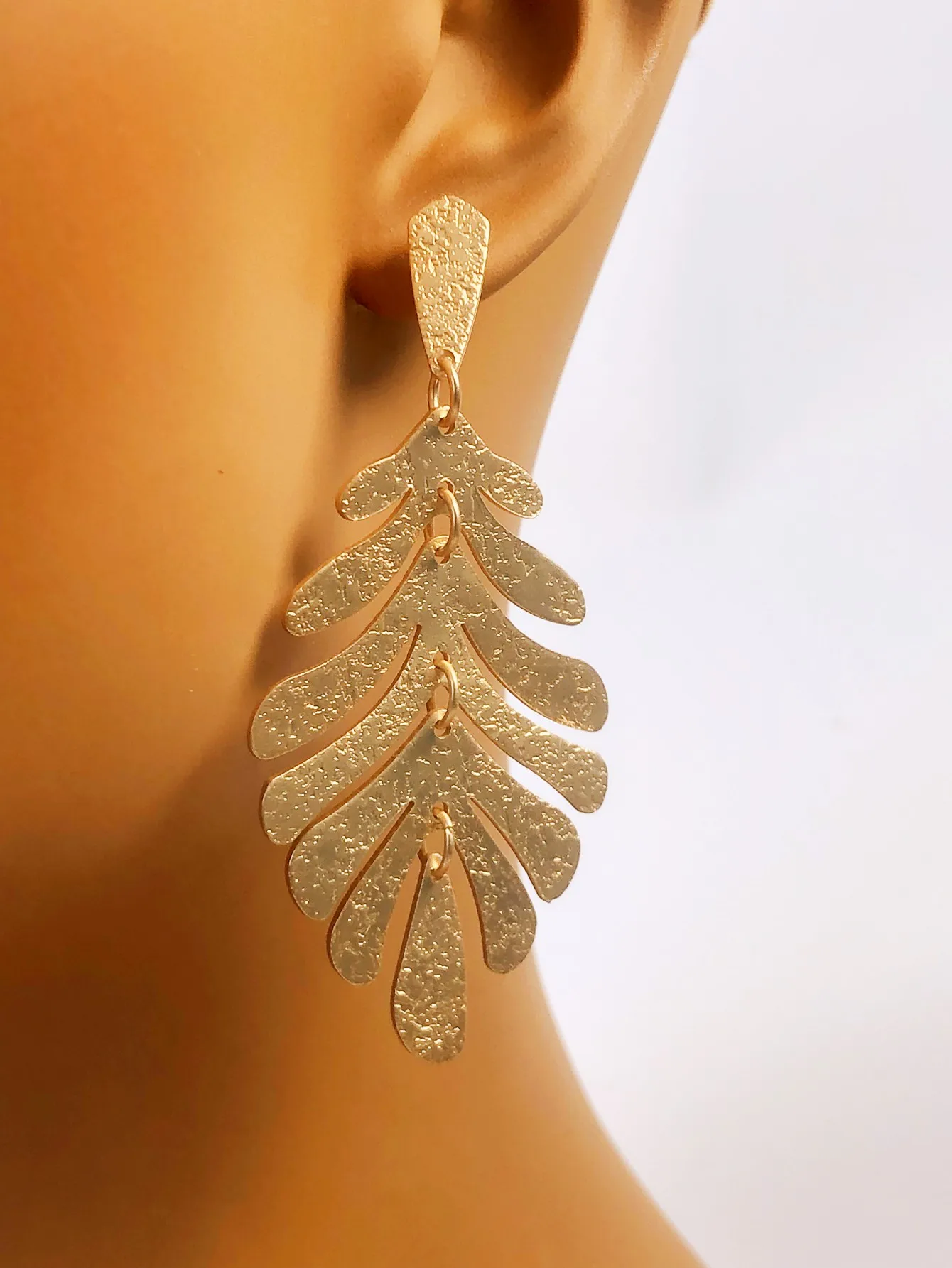 Metallic Tree Leaf Earrings with Fringe Tassels, Perfect Accessory for Modern Women