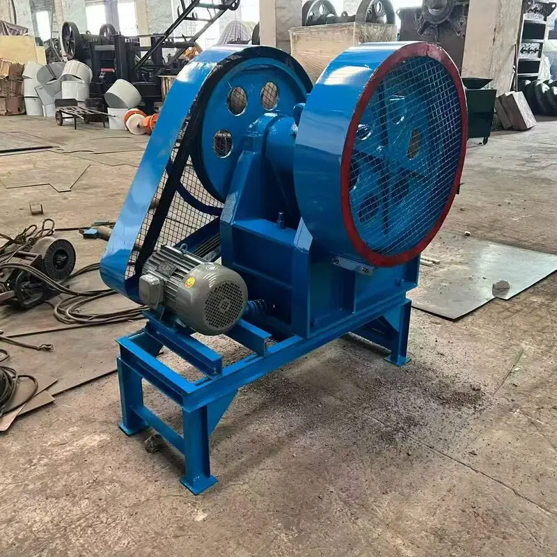 Used RongHe Mobile Small Jaw Crusher AC Motor Engine Bearing 3-10t/h Capacity Easy Operation Farm Ore Stone Mining 1 Year