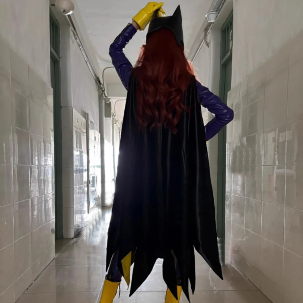 The Bat Gotham Knight Cosplay Kostüm Barbara Gordon Outfit Lila Kunstleder Overall mit Umhang Halloween Fancy Anzug