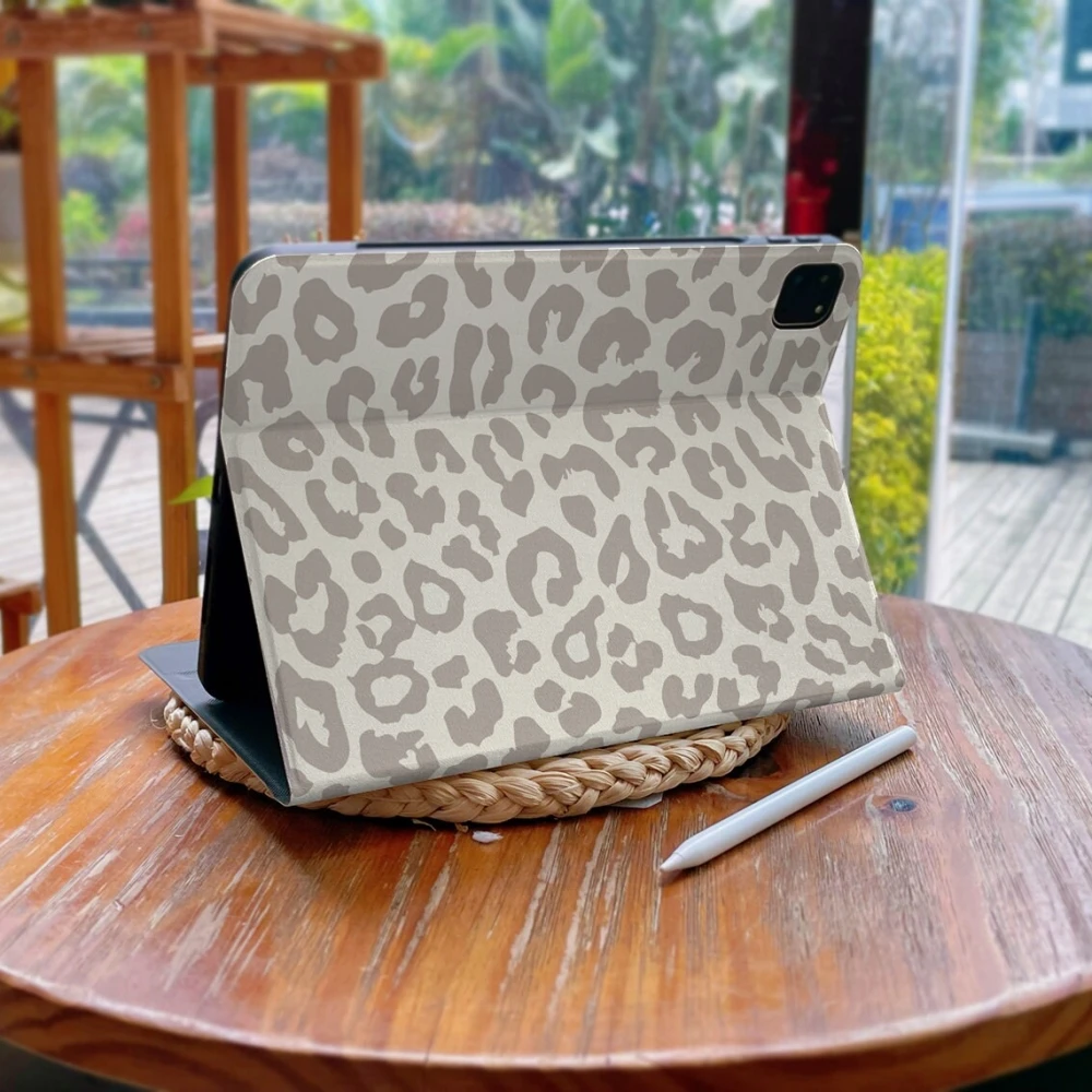 For iPad Air 4 10.9 3 Case For Ipad 10.2 Pro 10.5 11 2021 9.7 Mini 5 6 with Pencil Holder Grey Leopard Print Leather Funda Cover