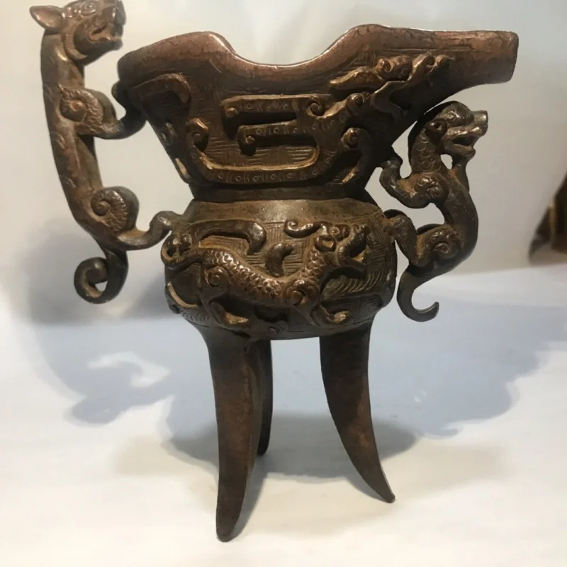 

Antique Bronze Tripod Wine Jar Mythical Beast Jue Cup Tang Cup Large Horn Cup Wine Cup Antique Collectible Miscellaneous Collect