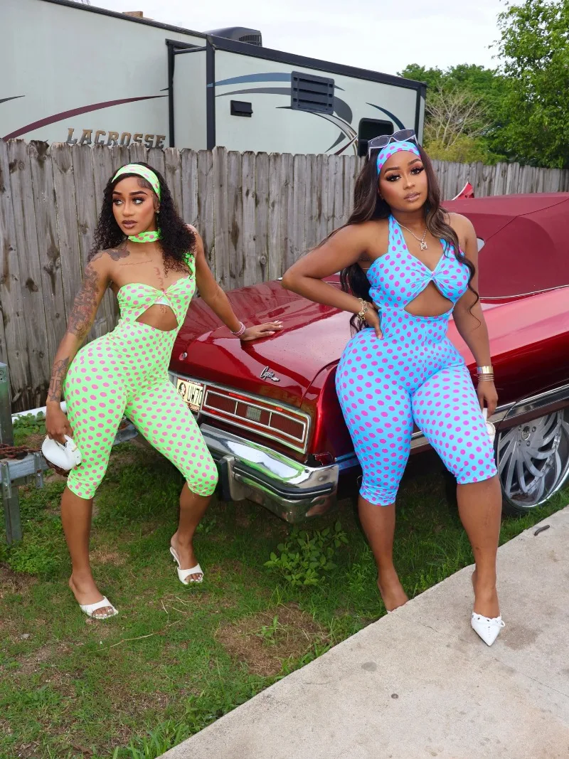 

Новый женский модный комбинезон GUWU в горошек с бретелями, открытой спиной, завязками на шее и повязкой на голову, короткий комбинезон-ромпер