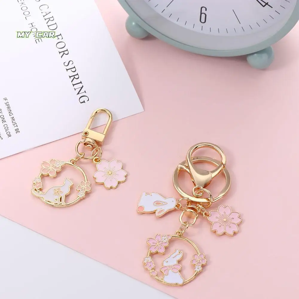 

Round Headset Pendant Bag Ornaments Packaging Decoration Key Accessories Bag Pendants Rabbit Cat Keychain Pink Sakura Key Rings