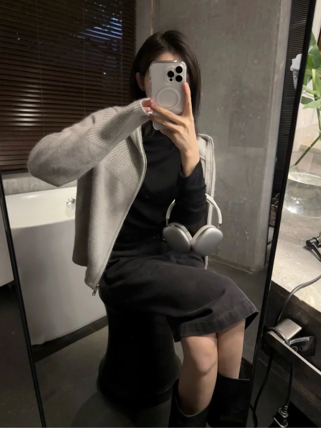 

Autumn Winter Knitted Sweater Hooded Stand Collar Versatile Slimming Bear Velvet Layering Women's Loose Fit Long Sve Zipper