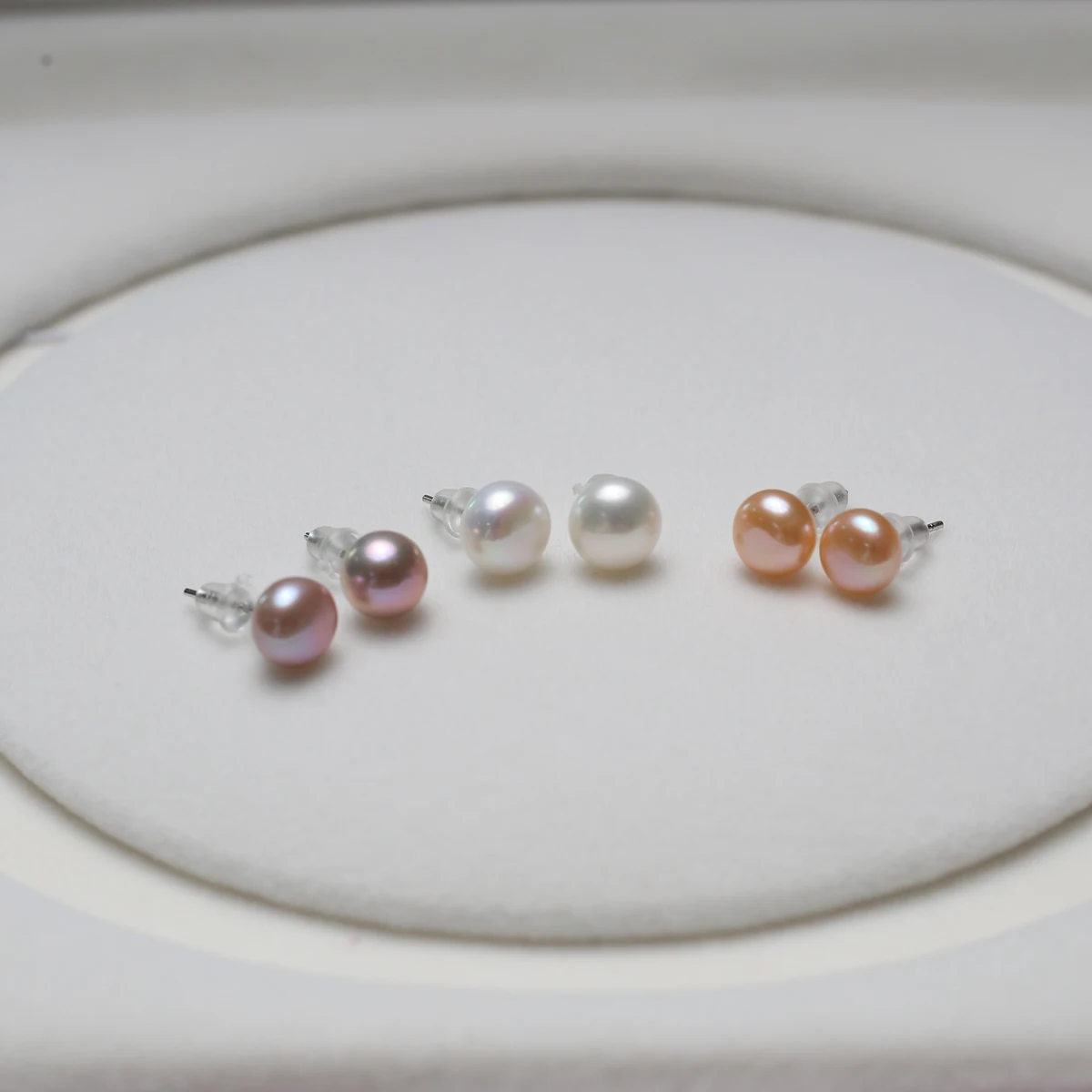 

1pair of Natural Freshwater Pearl Earrings Round Bead Charming Women Girl's Jewelry Accessories Elegant Pearl Daily Gifts
