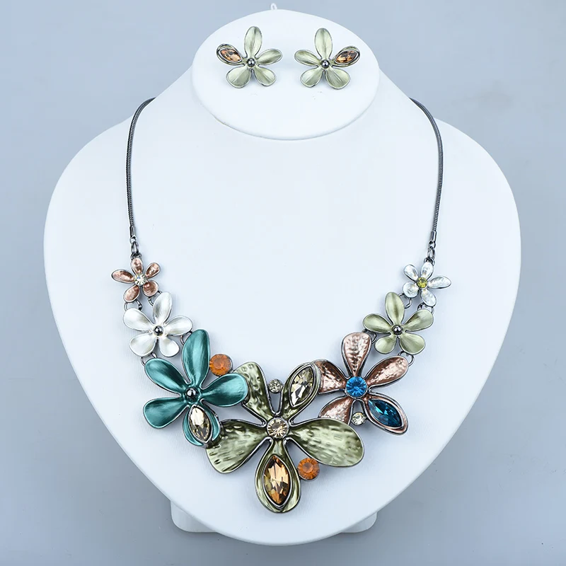 ICEYY Flowers Gems Rhinestones Bib Necklace Earrings Set Bride jewelry Set for women wedding accessories