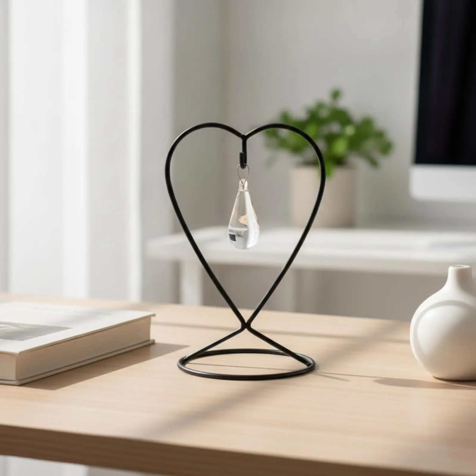 Decorative Hanging Holder Iron Heart Shaped Stand for Jewelry Display Home Tabletop Shelf Mantel Decor