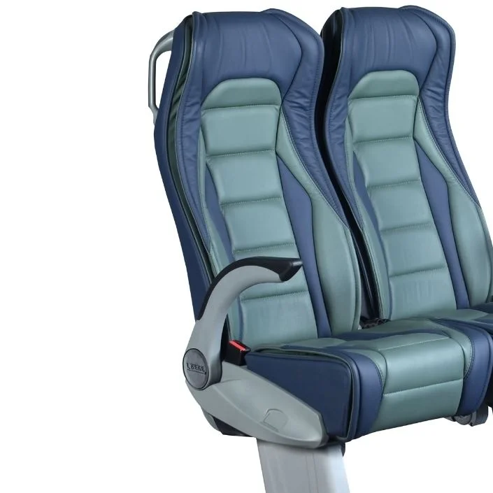 

Boat Seats with Dining Table and Seat Belts