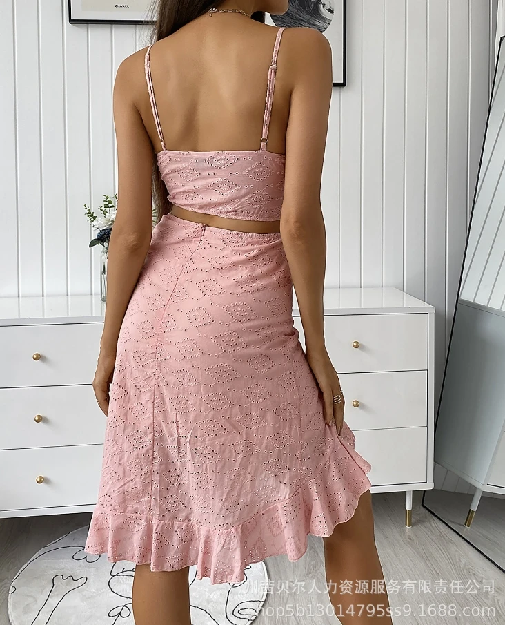 100pcs in stock women's V-neck sleeveless commuting style fashionable hollow skirt two-piece set (shipped within 48 hours)