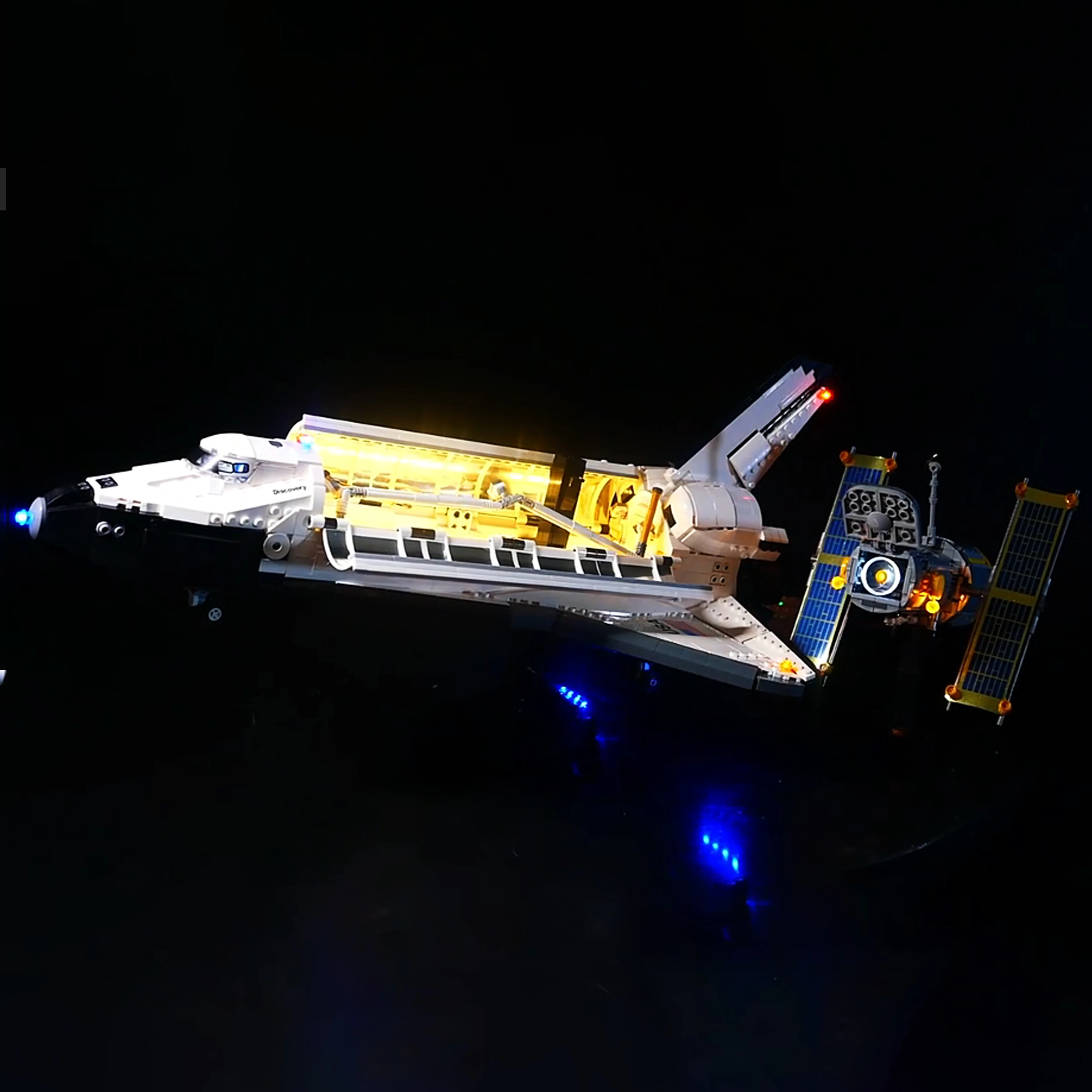 مجموعة إضاءة LED متوافقة مع مكعبات بناء مكوك الفضاء المدارية 10283 مجموعة إضاءة زخرفية (أضواء فقط)