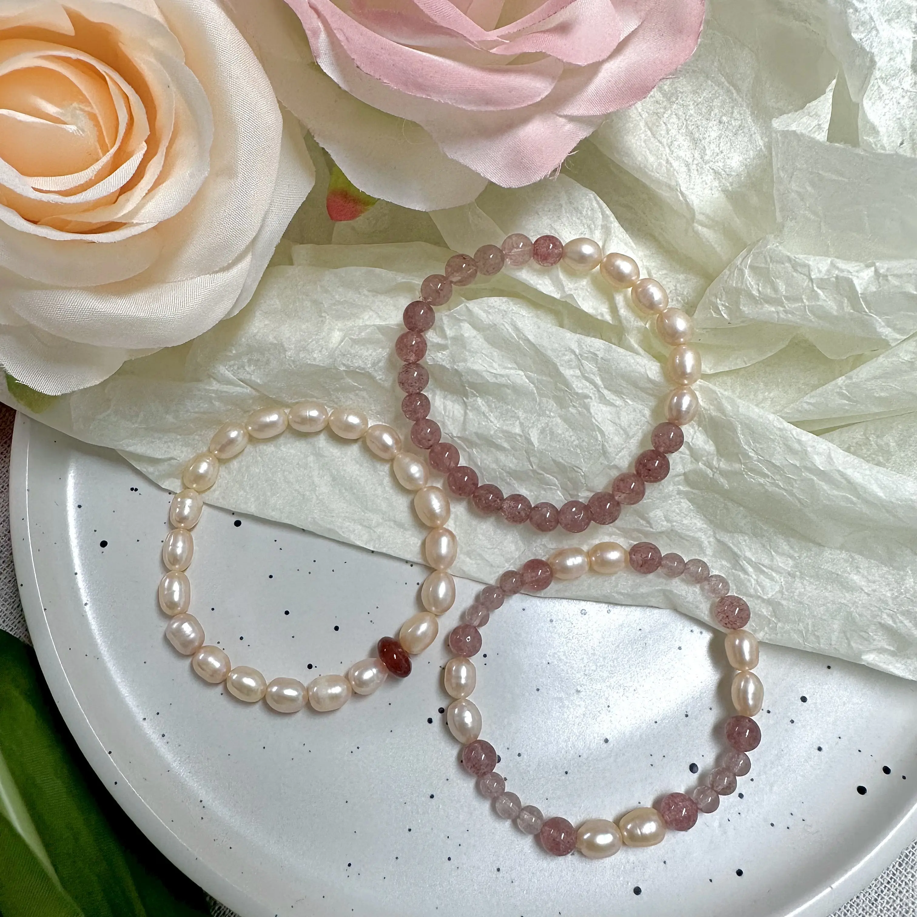 Pulsera de Perlas de Cuarzo Fresa Estilo Chino Novedad 2026, Joyería de Cuentas Dulce y Linda con Flor de Melocotón para la Suerte, para Mujer